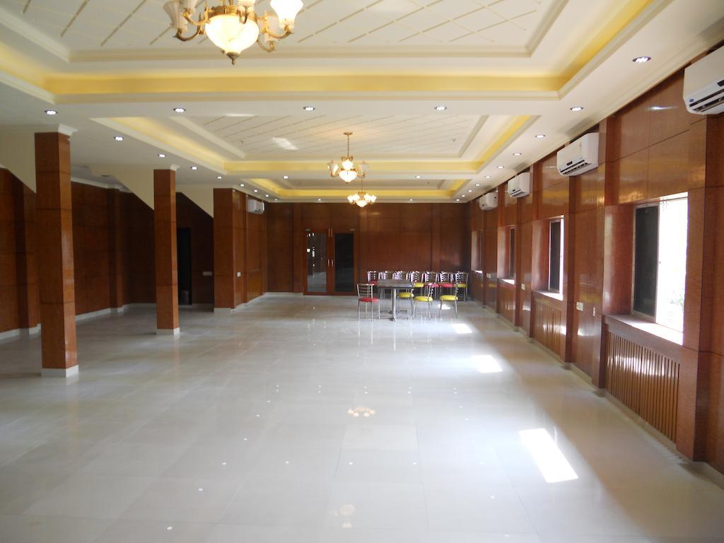 Prayag Aristro Club Kolkata Ngoại thất bức ảnh