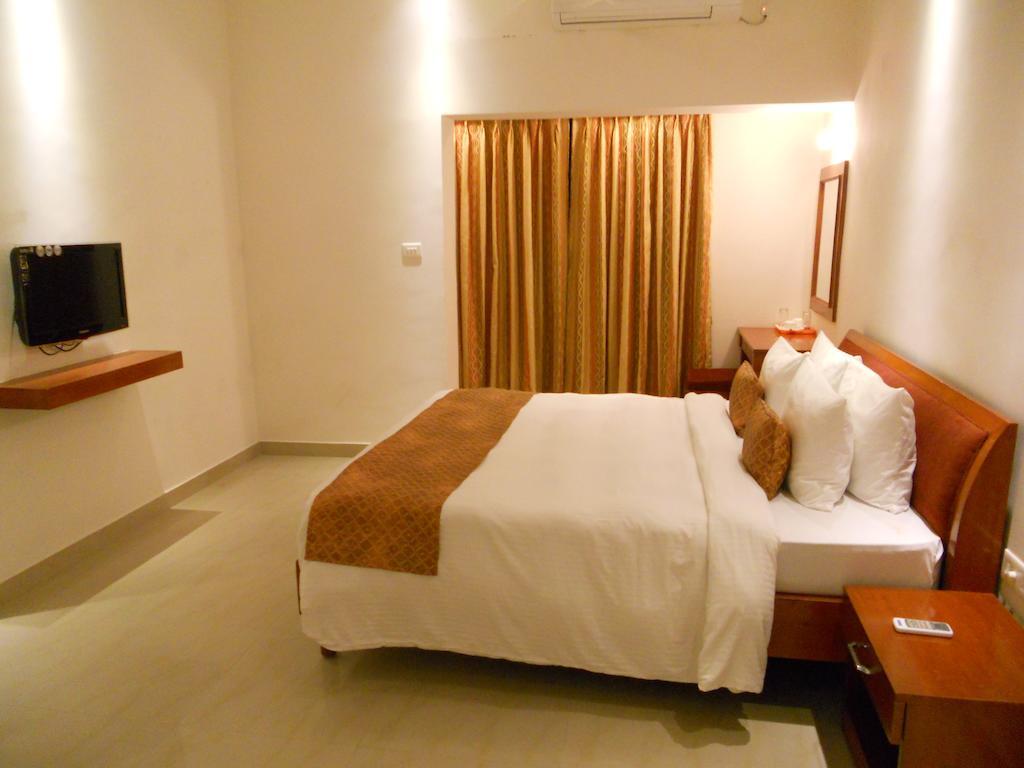 Prayag Aristro Club Kolkata Phòng bức ảnh